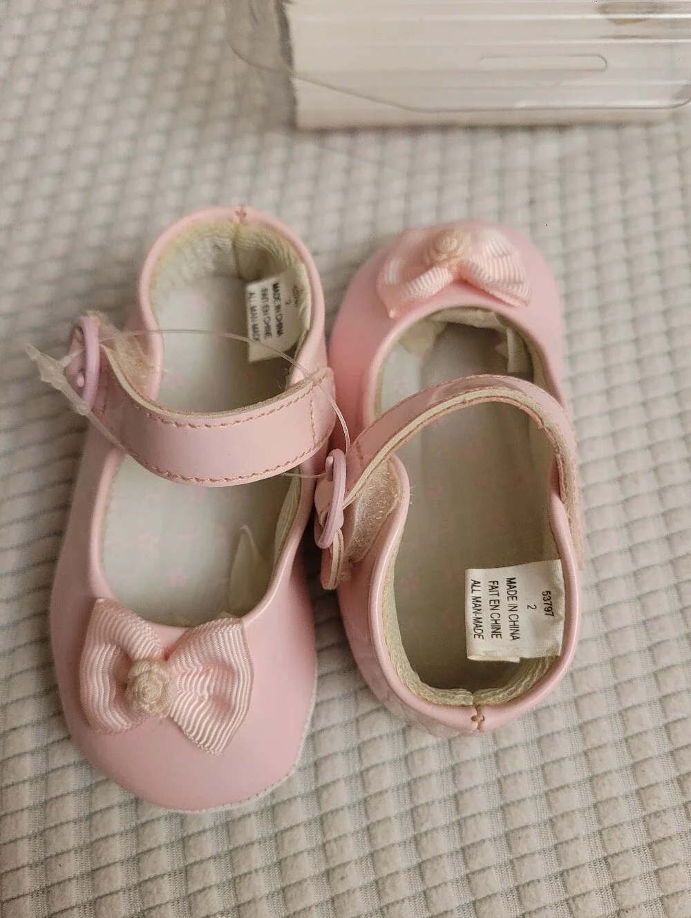 Baby Girls Pink Bow Mary Jane Shoes Size 2, 3 To 6 Months.